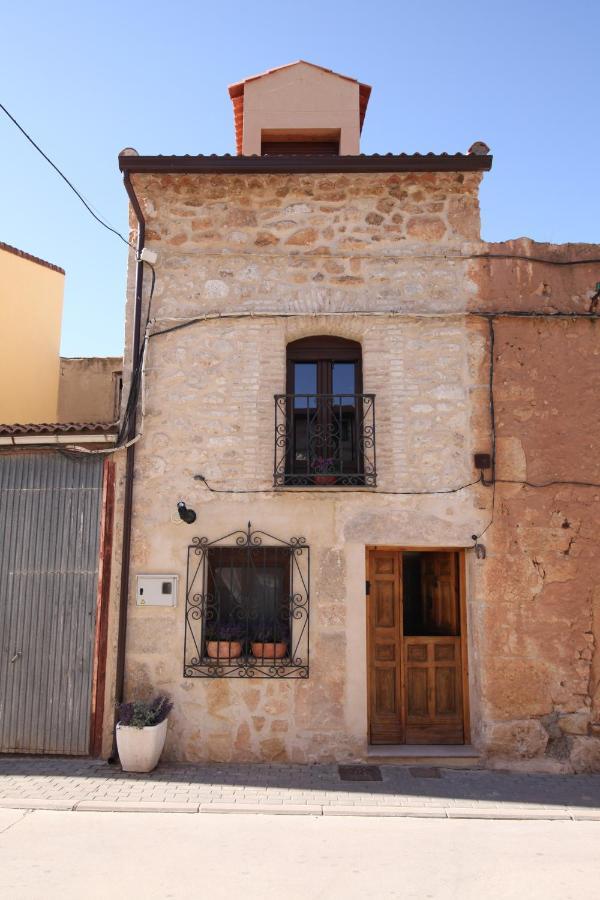 Montejo de la Vega de la Serrezuela Wabisabi Townhouseヴィラ エクステリア 写真